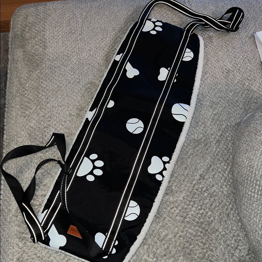 Large dog pet harness lift for senior or injury/surgery recovery of your pet